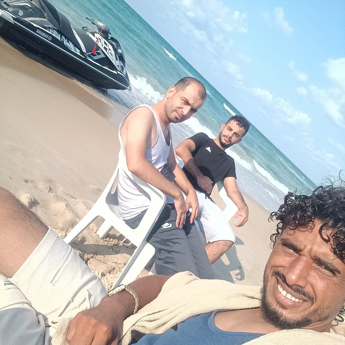 Gazze'den Avrupa'ya Jet Ski: Filistinli Üçlünün Savaştan Kaçmak için Deniz Yolculuğu