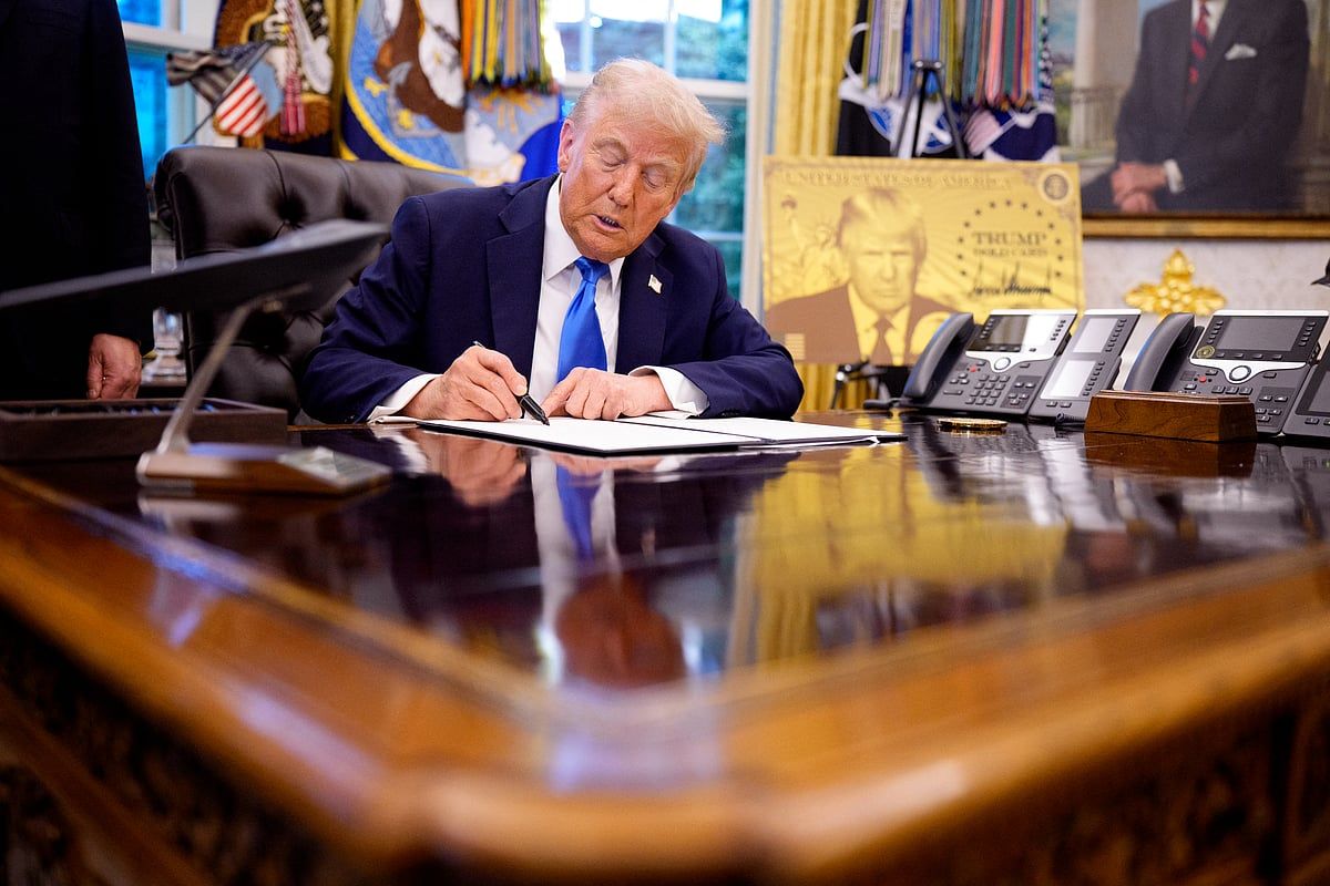 H-1B Vize Ücreti Zammı: Trump'ın Göçmenlik Politikası Değişikliğinden En Çok Kim Etkilenecek?