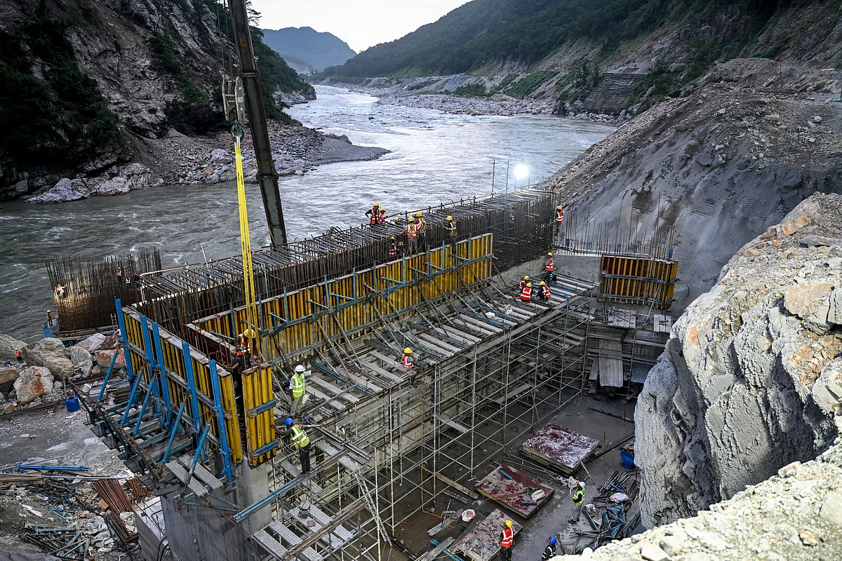 Hindistan, Çin'in Su Korkularına Karşı Koymak için Mega Baraj İnşa Etmeyi Planlıyor