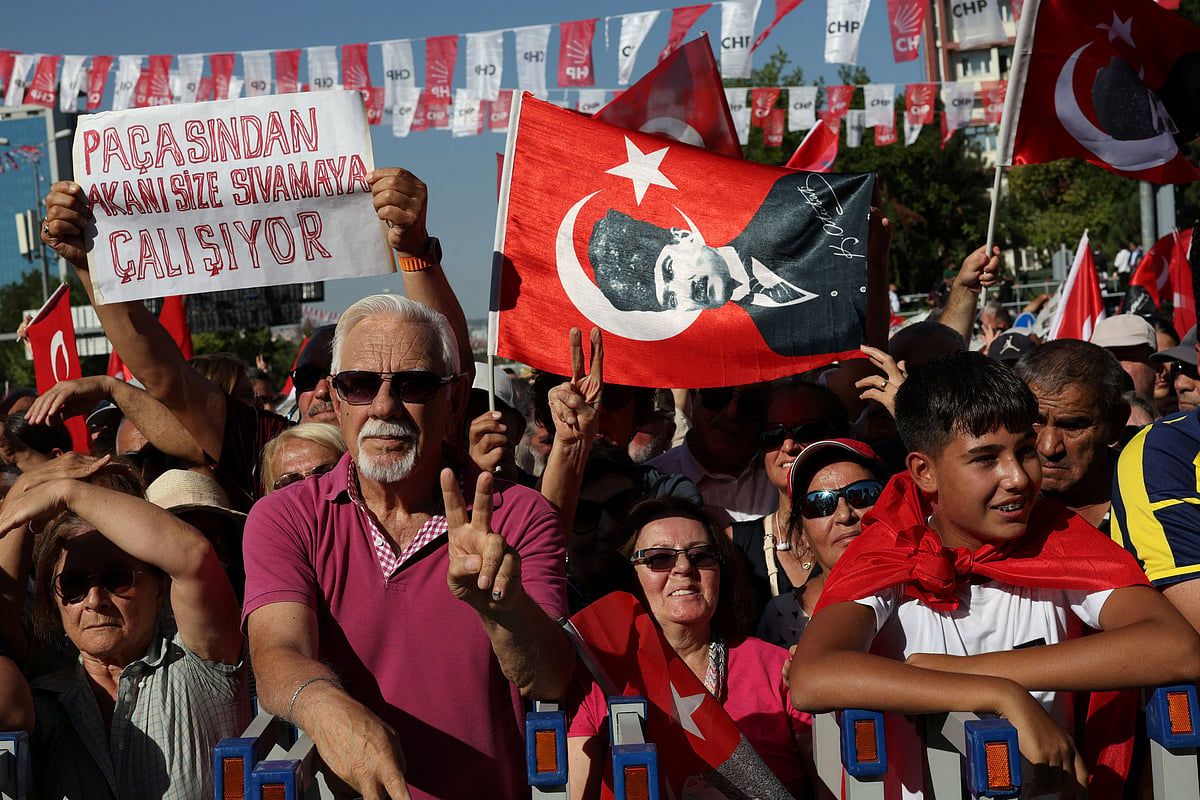 Mahkeme Hesaplaşması Öncesinde On Binlerce Kişi Ankara Protestosuna Katıldı