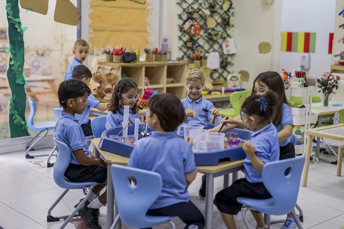 Merak Burada Başlıyor: Smart Vision School'da İlk Yıllara İlham Vermek