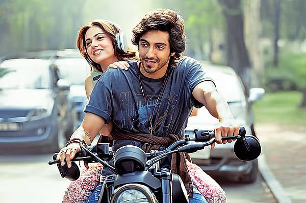 Ott'de Saiyaara: Ahaan Panday Ne Zaman ve Nerede İzlenir, Aneet Padda'nın Aşk Hikayesi