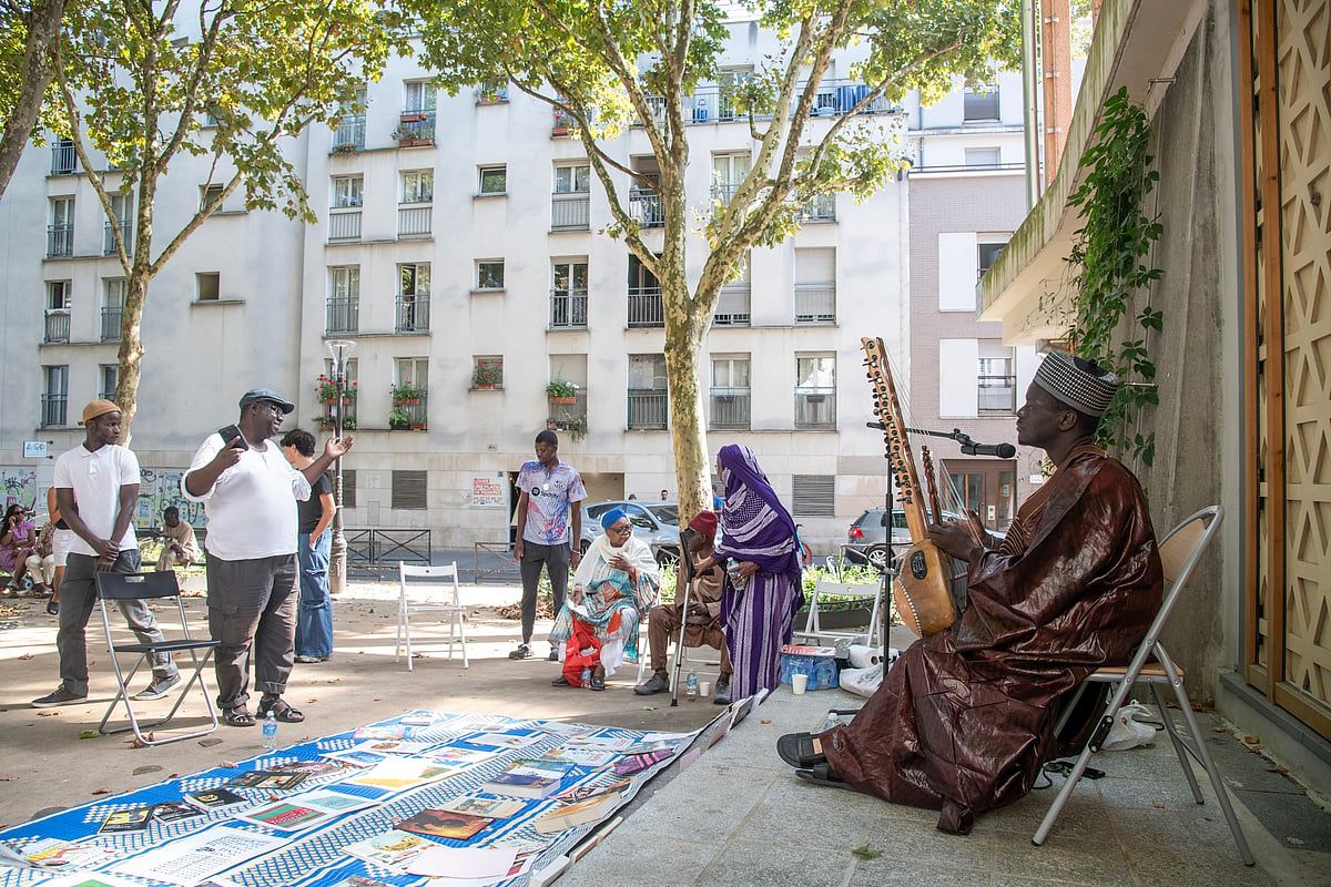 Paris'i Yeniden Keşfetmek için Arapça'nın Seslerini Takip Etmek