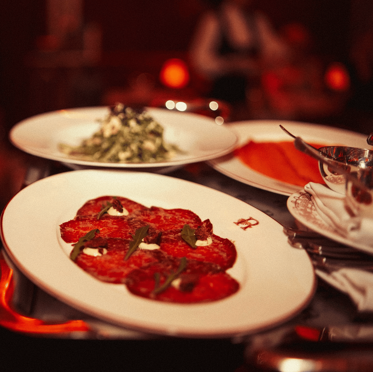 Restoran İncelemesi: Raspoutine, Rus Ruhunu Fransız Sofistike ile Evlendiriyor