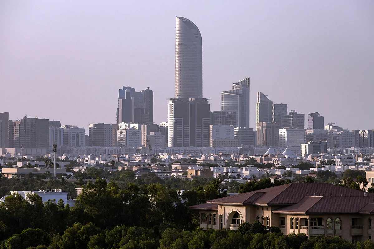 Abu Dabi, 2030 yılına kadar Gsyih'yı İkiye Katlamayı, 18.000 Yeni Otel Odası ve 216.000 iş Eklemeyi Hedefliyor
