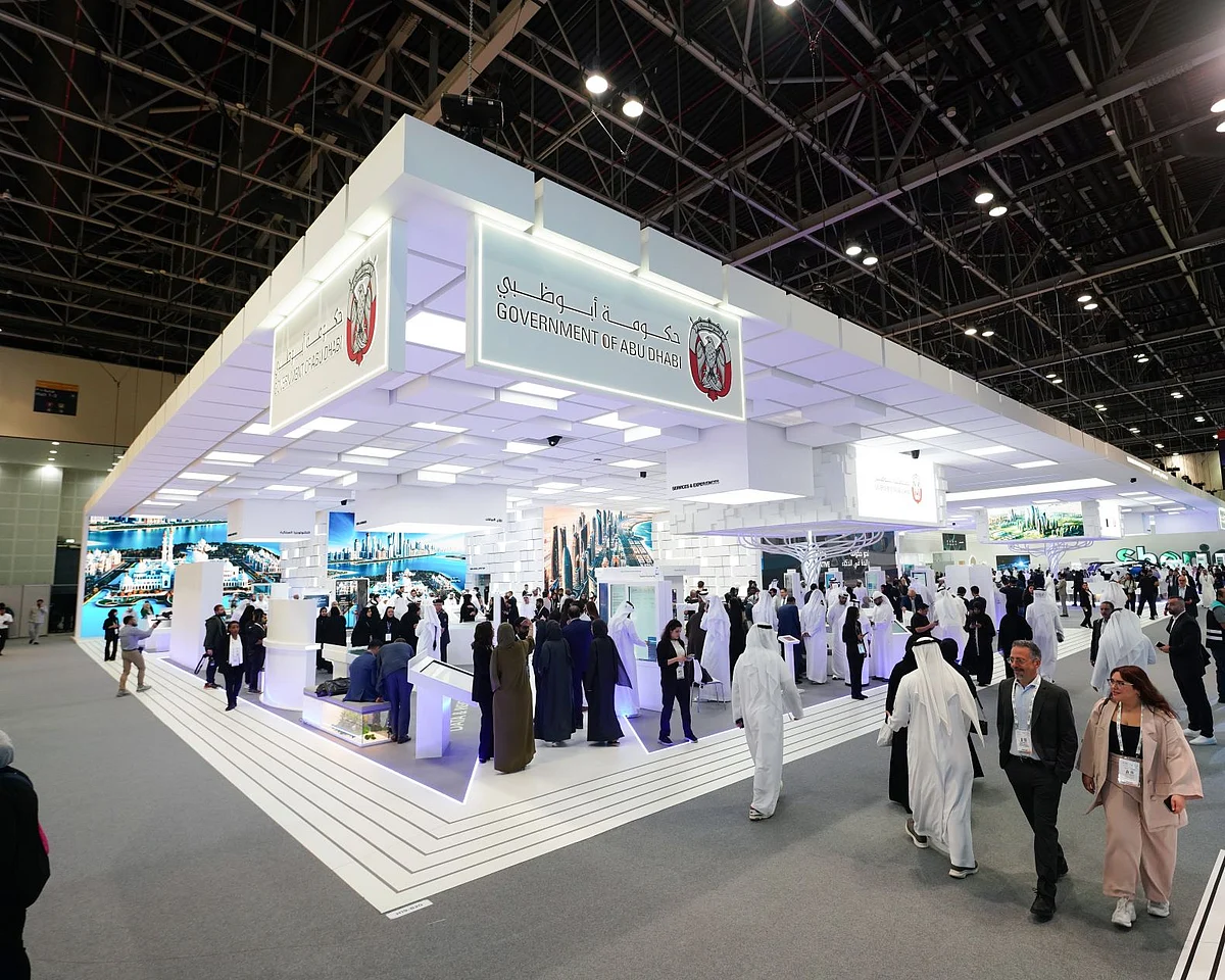 Abu Dabi, Gitex Global 2025'te Dünyanın İlk Aı Govt Çalışanını Tanıttı