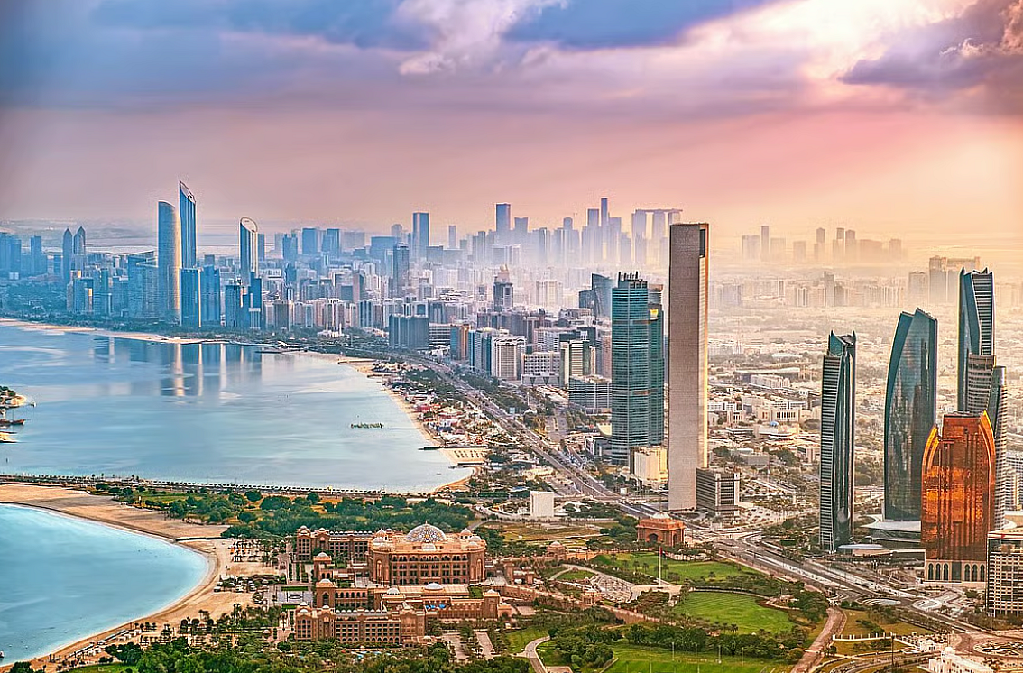 Abu Dabi, Süresi Dolan Bazı Ekonomik Lisanslar için Geç Yenileme Ücreti Muafiyetini Açıkladı