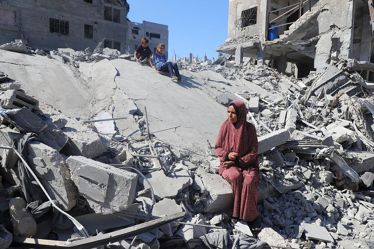 Aileler Gazze Ateşkesine Ara Vermeye Çağırırken Hamas Rehine Cesedini İade Etti