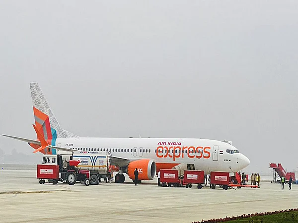 Air India Express Gelen Uçuşu İptal Ederken Jaipur-Dubai Yolcuları Mahsur Kaldı