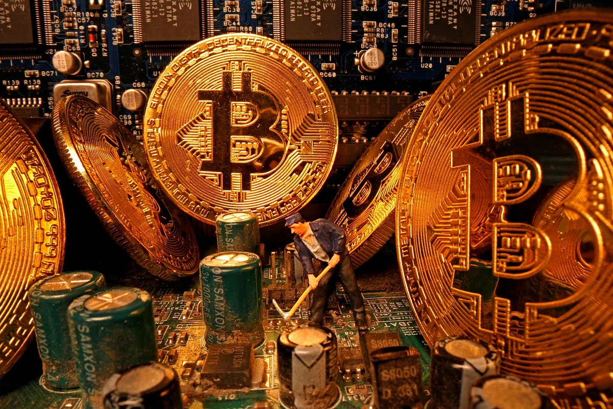 ’Aşağılama Ticareti' Yakıtları Bitcoin'e Koşuyor, Fiat Para Birimlerine Olan Güven Aşındıkça Altın