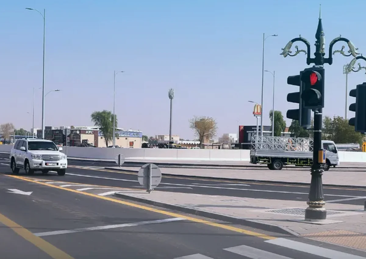 BAE: Al Ain'de Döner Kavşak Dört Yönlü Kavşağa Dönüştürüldü; Seyahat Süreleri Kısaldı
