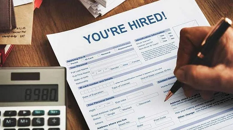 BAE: Al Ain'de Vatandaşlar için 3.000'den Fazla iş fırsatı Açıklandı