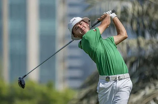 BAE İkilisi, Emirates Golf Kulübü'ndeki Asya-Pasifik Amatör Şampiyonasında Güçlü Bir Başlangıç Yaptı