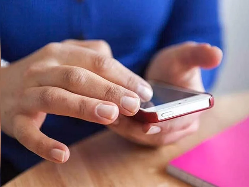 BAE Sakinleri, Yeni Aı Özellikli Uygulama Aracılığıyla Akıl Sağlığı Hizmetlerini Parmaklarının Ucunda Alıyor