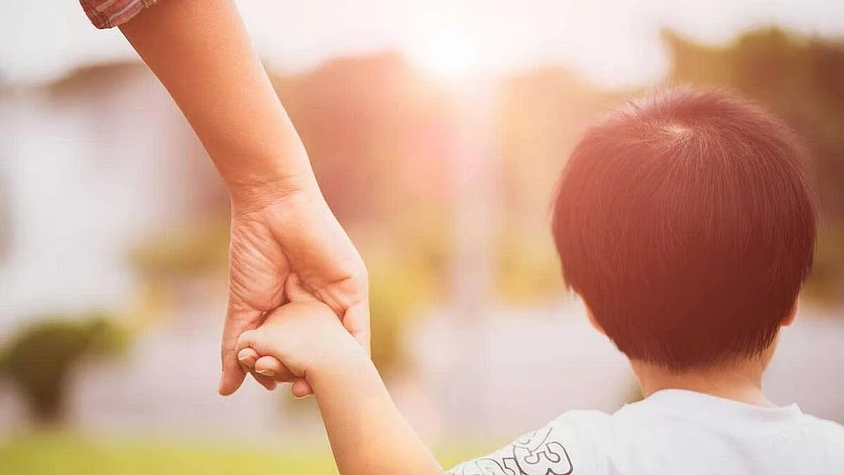 BAE: Uzmanlar, Erken Çocukluk Döneminde Aile Zamanının Sağlanmasının Ömür Boyu Geri Dönüşler Getirdiğini Söylüyor