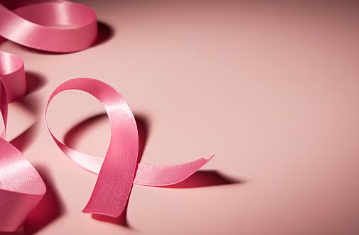 BAE'de Pembe Ekim: 2 Yeni Klinik Ücretsiz Meme Kanseri Taraması Sağlıyor