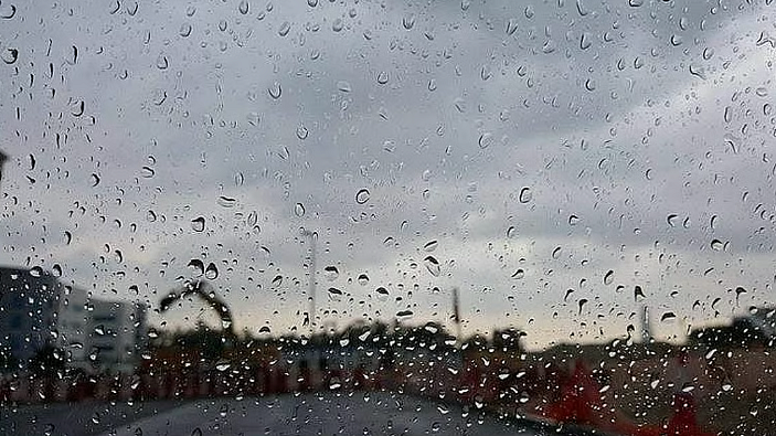 BAE'de Yarın Hava Durumu: Bazı Bölgelerde Yağmur Bekleniyor; Dubai'de 36 ° C'nin Üzerinde