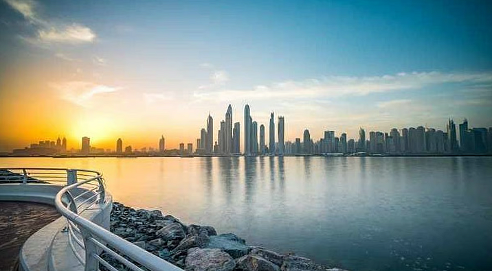 BAE'de Yarın Hava Durumu: Dubai'de 35 ° C'nin Yüksek; Bazı Bölgelerde Sis Olasılığı