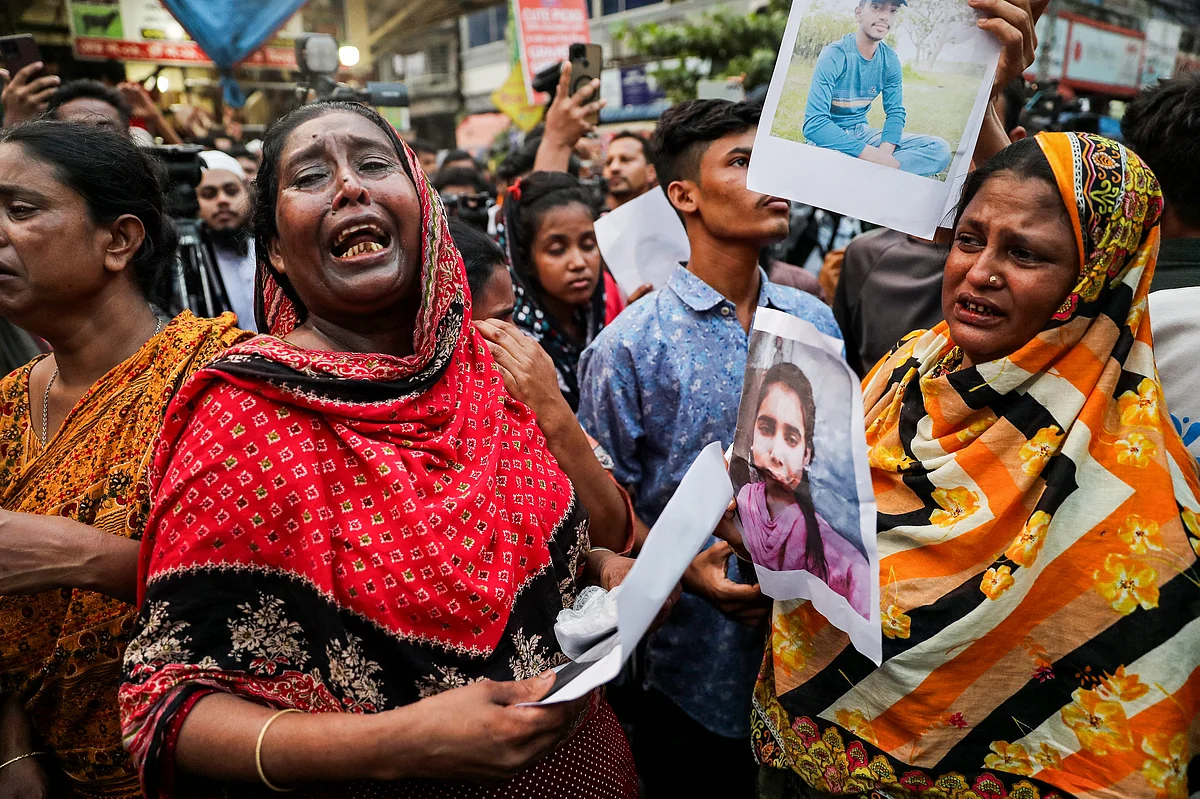 Bangladeş'teki Fabrika Yangını En Az 16 Kişiyi Öldürdü, Yangın Yetkilisi Diyor
