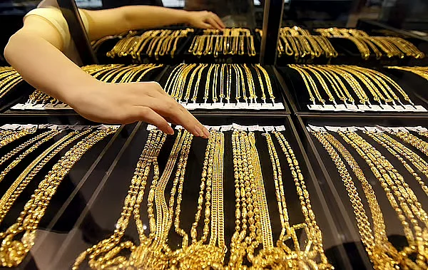 Dubai Altın Fiyatları: 22 Bin Yeni Rekor Seviyede, Gram Başına Dh450'den Biraz Utangaç