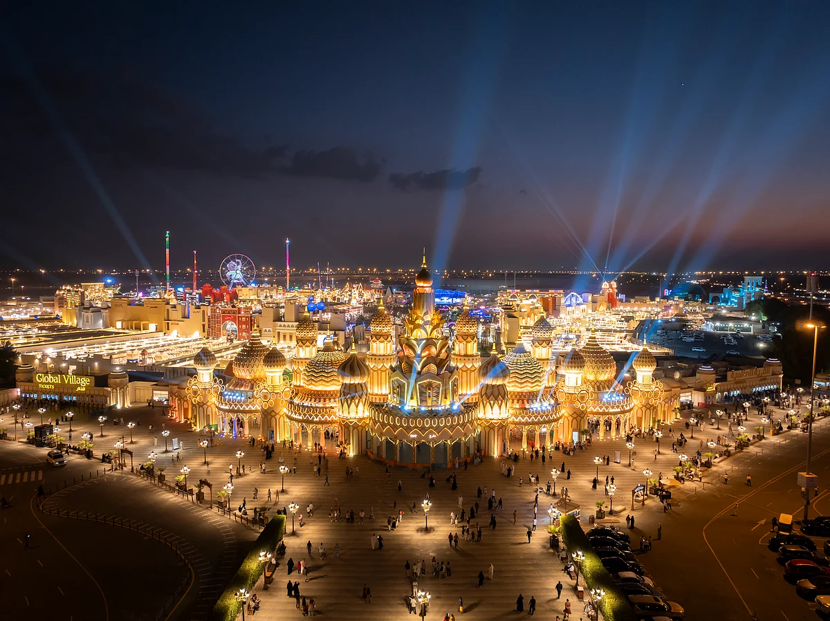 Dubai: Global Village 30. Sezon Yeni Cazibe Merkezleri, Ateş ve ışık gösterisi ile Açılacak