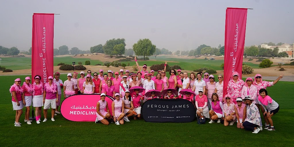 Dubai Golf Kulüpleri, Mediclinic Desteğiyle Meme Kanseri Farkındalığı için Toplandı