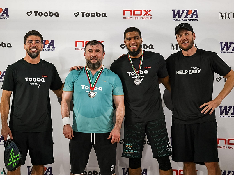 Dünya Padel Akademisi, Al Jalila Vakfı'nı Desteklemek için Tooba Padel Kupası için Küresel Sporcuları Bir Araya Getiriyor