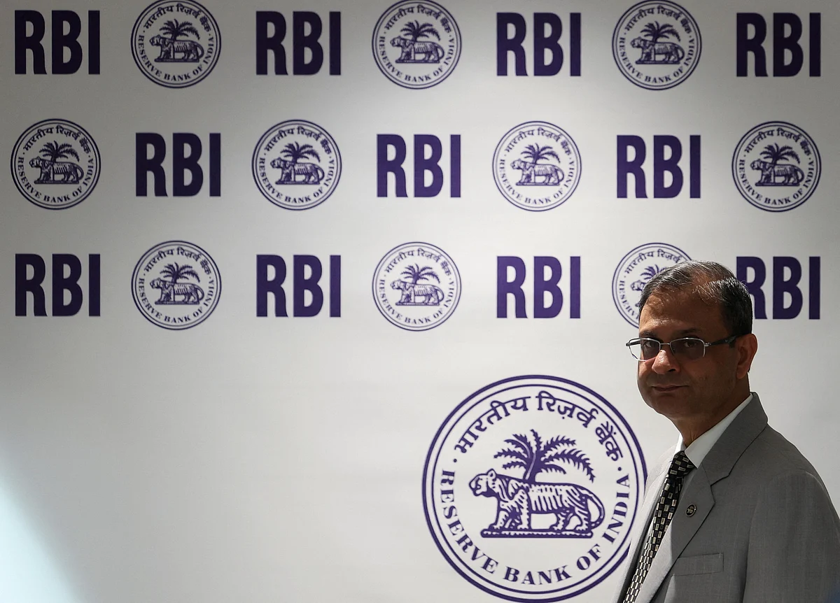 Hindistan Merkez Bankası Faizleri Elinde Tutuyor, Aralık İndirimi için Yer Bırakıyor