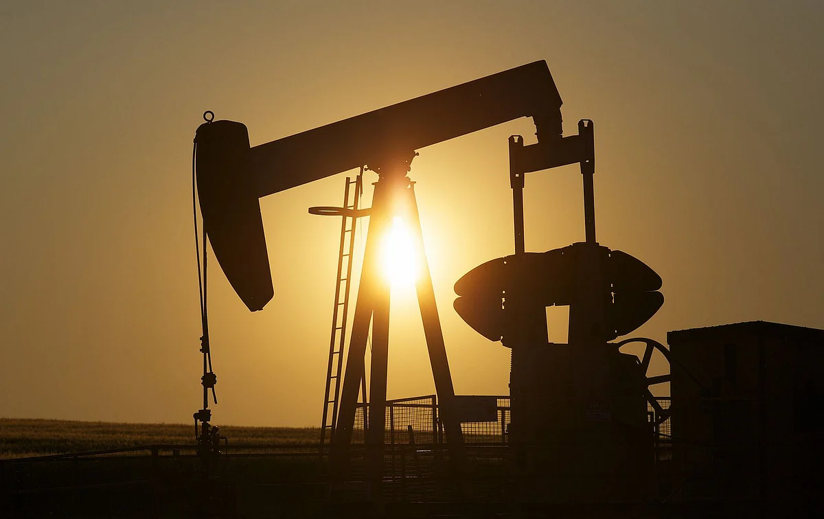 Iea, Arz Talebi Aştıkça Petrol Fazlalığının Artması Konusunda Uyarıyor