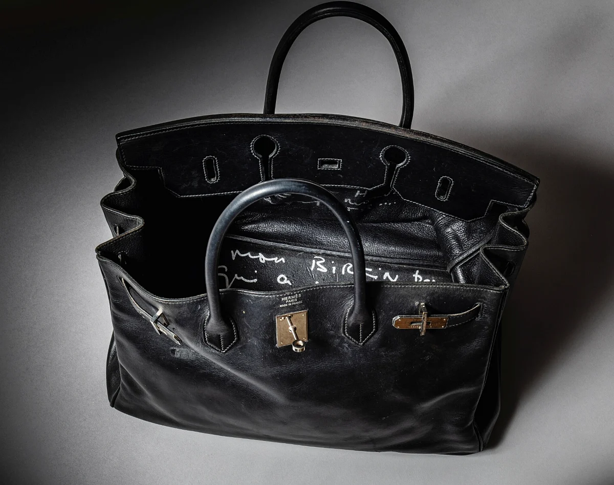 Jane Birkin'in 430.000 Dolarlık Hermes Çantası Abu Dabi'de Açık Artırmaya Çıktı