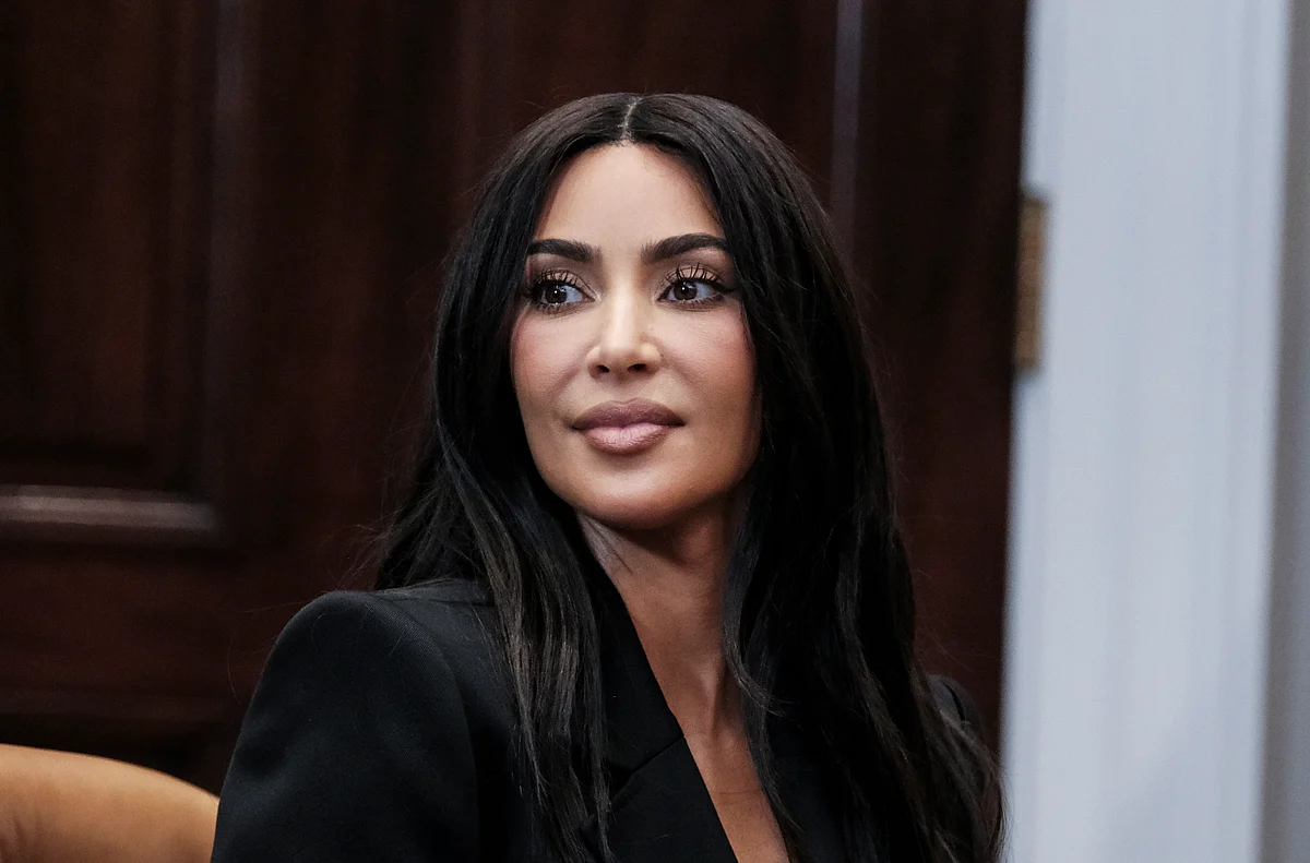 Kim Kardashian Beyin Anevrizması Teşhisi Konduğunu Söyledi