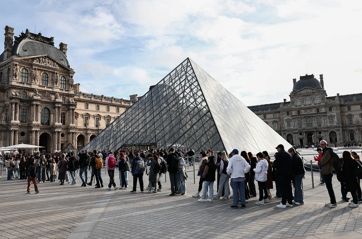 Louvre, Soygundan Sonra Mücevherleri Fransa Merkez Bankası'na Transfer Etti, Rtl Raporları