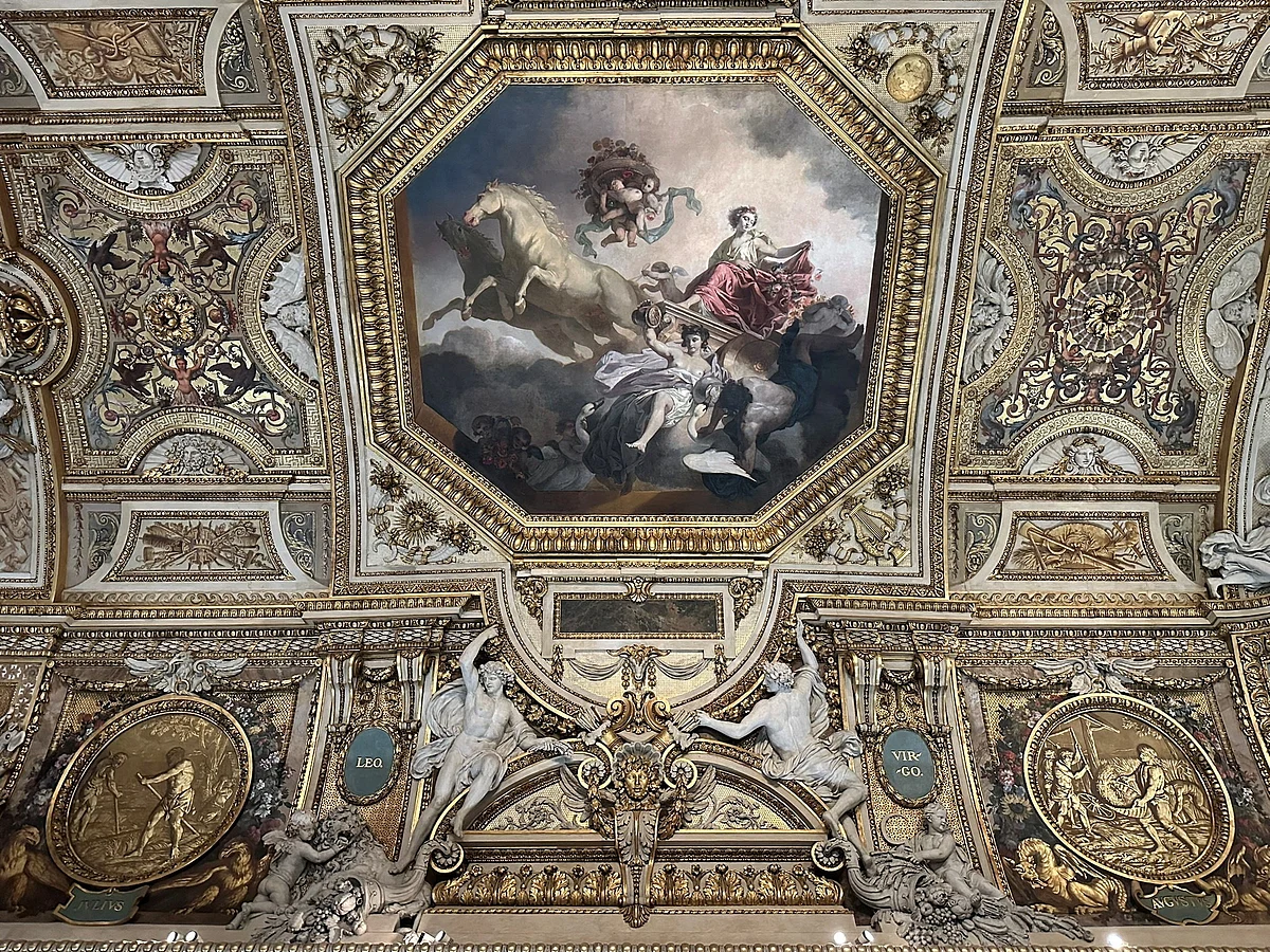 Louvre'daki Hırsızlar 7 Dakikalık Soygunu Nasıl Gerçekleştirdi; 60 Araştırmacı Soyguncuları Avlıyor