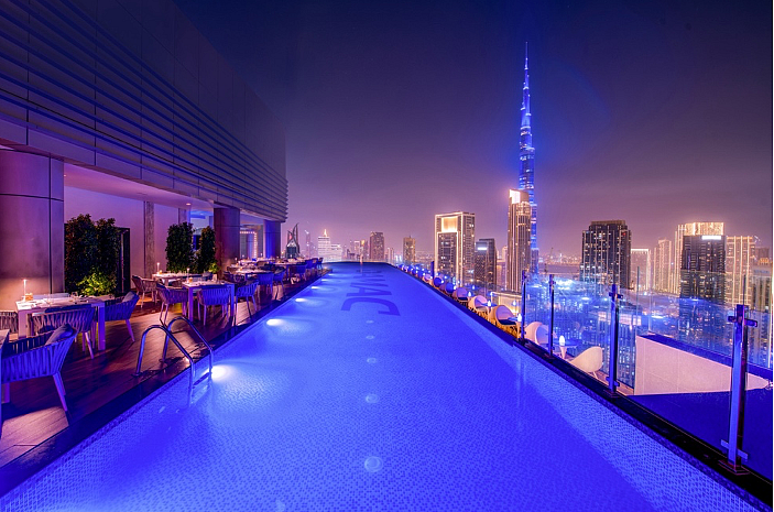 Malibu Sky Lounge, Paramount Hotel Midtown, “Ufukta Bir Zihin Durumu" için Zemin Hazırlıyor