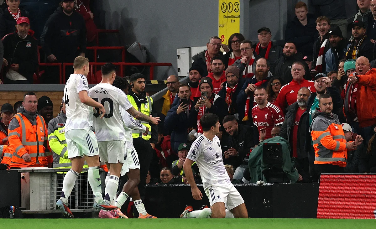 Man United, Liverpool'u Dört Maça Kaybetti