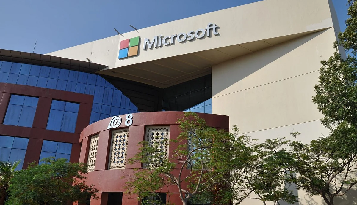 Microsoft Azure, Bazı BAE Kullanıcıları da Dahil Olmak Üzere Binlerce Kişi için 365'i Düşürdü, Downdetector Gösteriyor