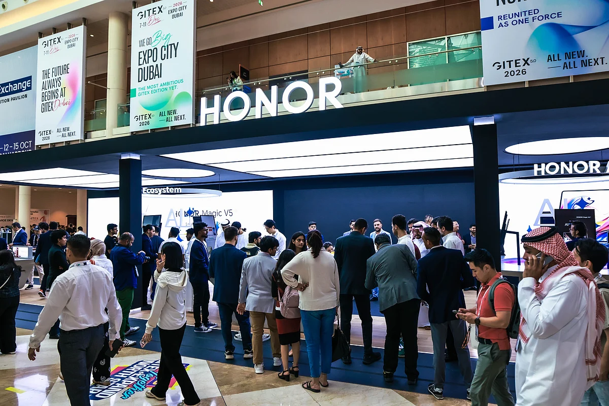 Onur, Gitex Global 2025'te insan merkezli Yapay Zeka Teknolojisindeki Liderliğini Vurgulayarak Dikkate Değer Bir Varlığa İşaret Ediyor