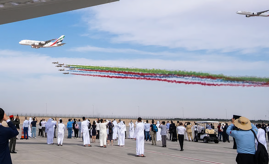 Organizatör, İsrailli Şirketlerin Dubai Airshow 2025'e Katılmayacağını Doğruladı