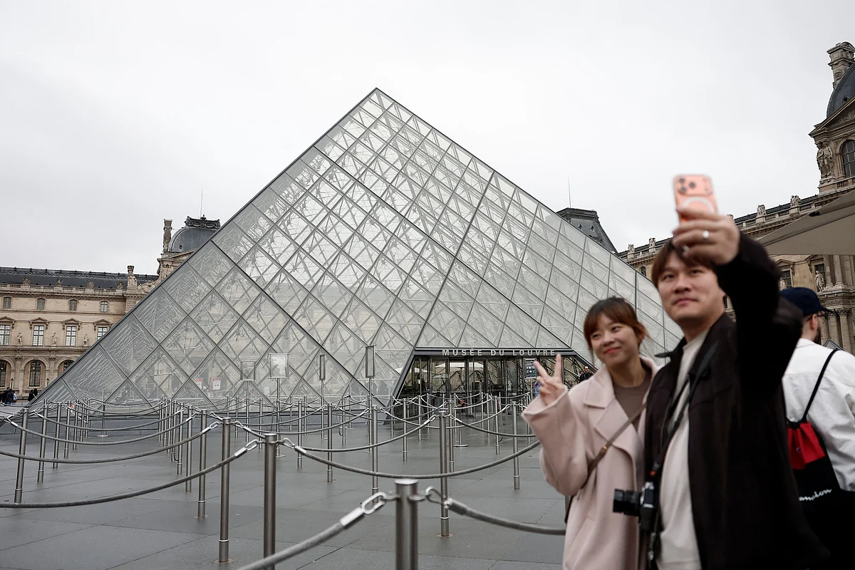 Paris Louvre Soygunu Müzenin Güvenlik Şikayetlerini Ortaya Çıkardı