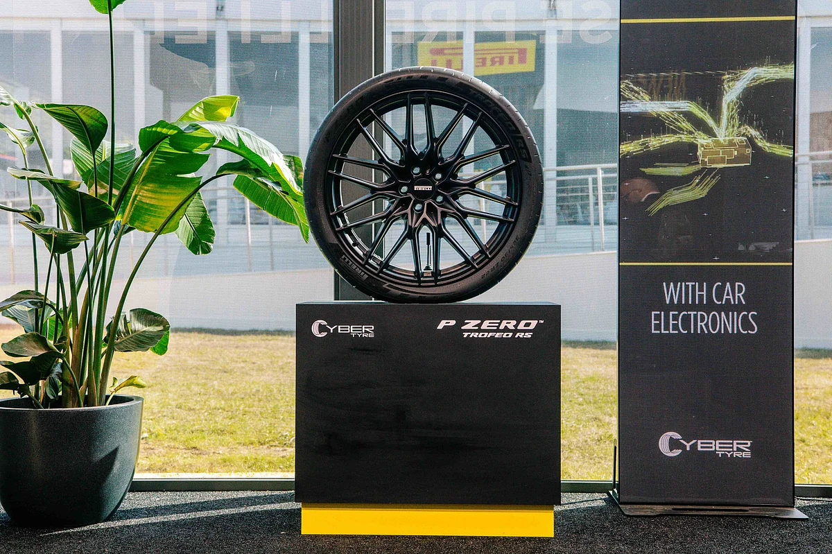 Pirelli Siber Lastiği, Autotech Breakthrough Awards 2025'te "Yılın V2X Yeniliği" Seçildi