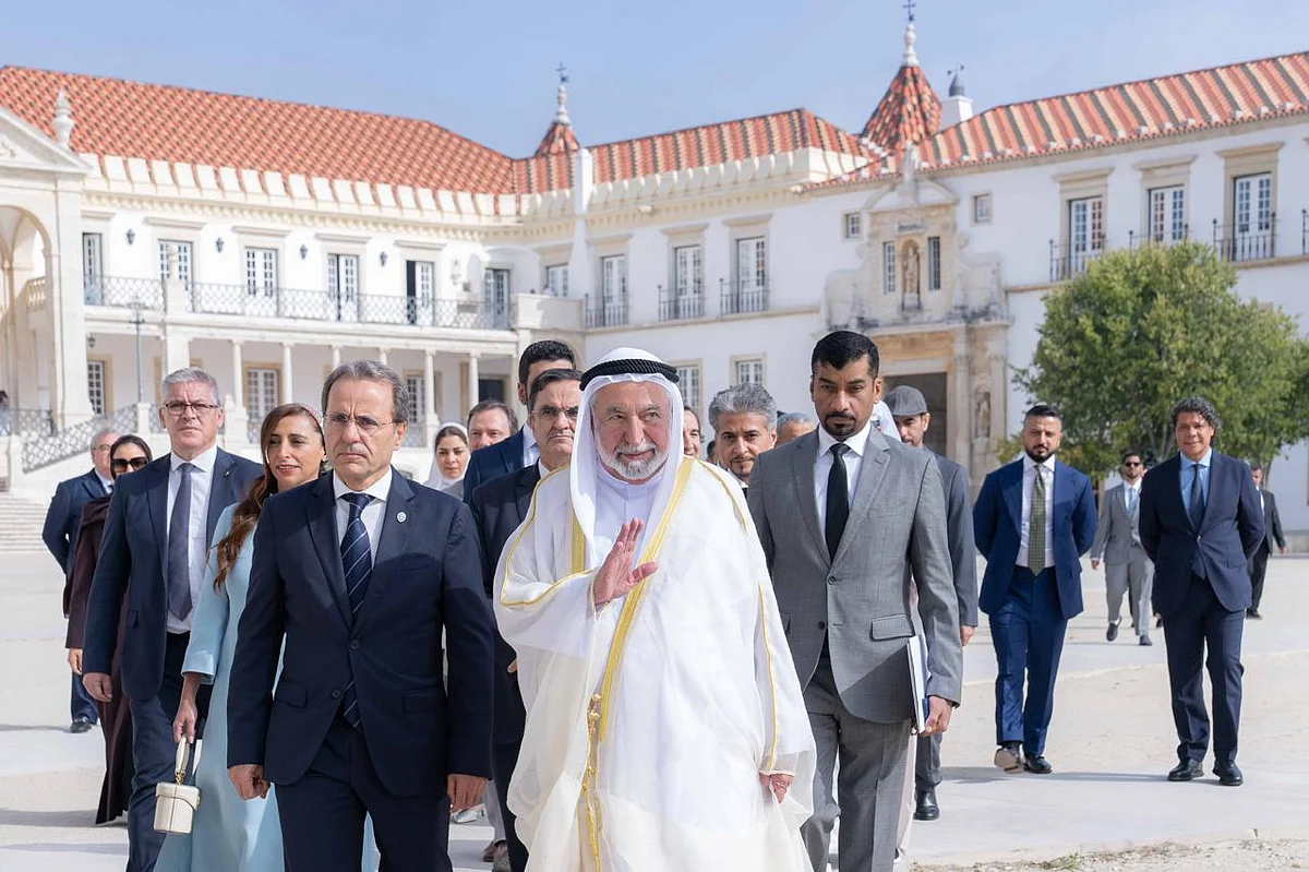 Sharjah'ın Şeyh Sultanı Portekiz'de Arap Araştırmaları Merkezi'nin Açılışını Yaptı