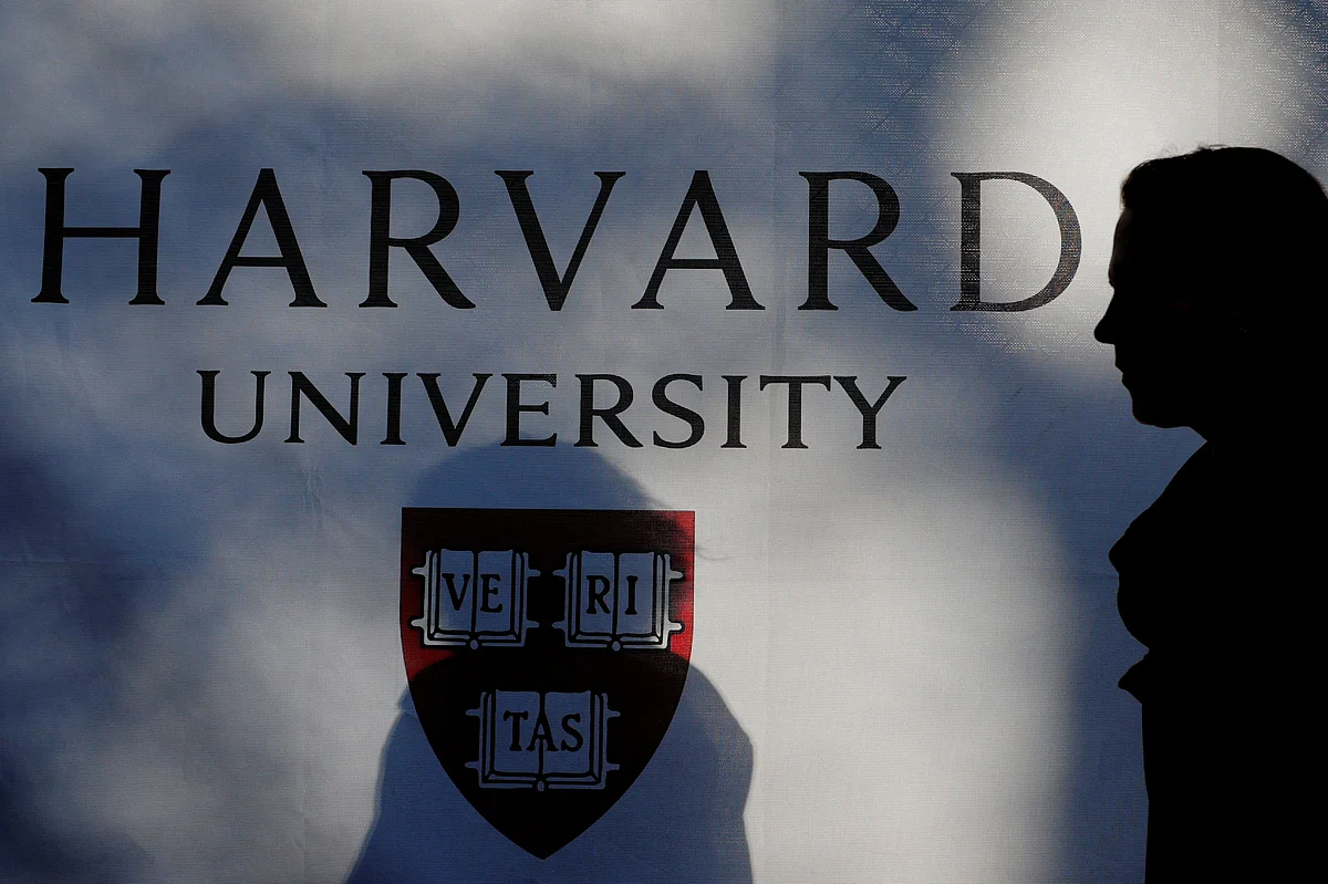 Trump, Harvard'ın Yaklaşan Anlaşma Kapsamında 'Ticaret Okullarını' Yöneteceğini Söyledi