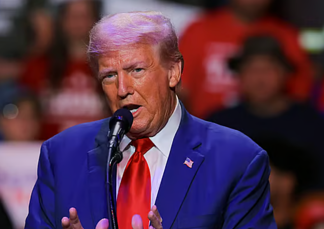 Trump, Rus Petrol İthalatının Sınırsız Olması Durumunda Hindistan'ın 'Büyük' Tarifeler Ödemeye Devam Edeceğini Söyledi