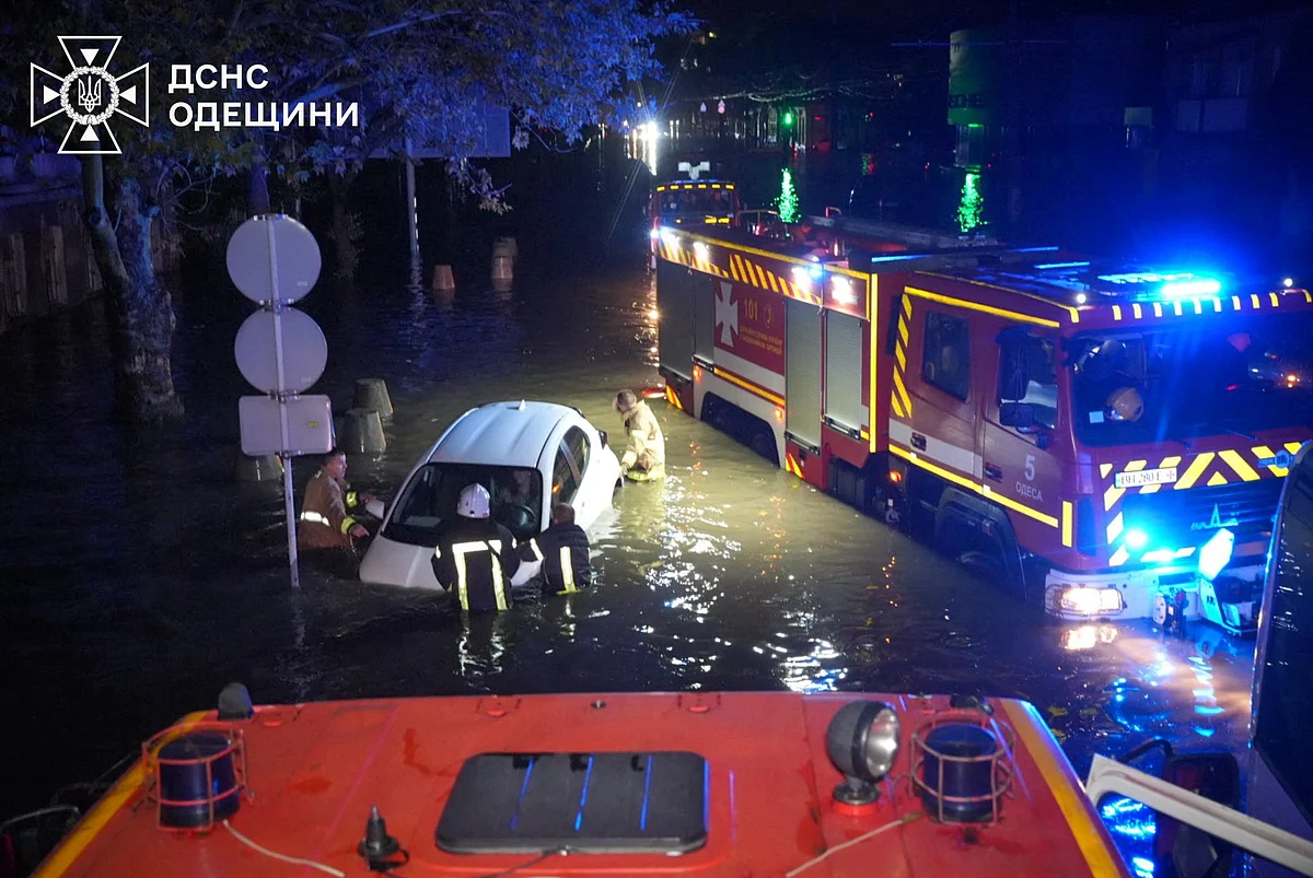 Ukrayna'nın Odesa kentinde Sağanak Yağış Dokuz Kişiyi Öldürdü; 362 Kişi Kurtarıldı