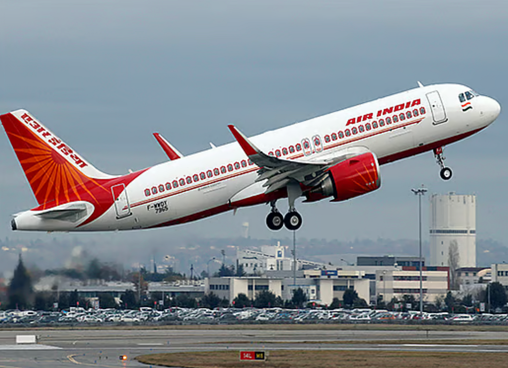 Viyana'dan Yeni Delhi'ye Air India Uçuşu, Saptırmadan Sonra Dubai'ye Güvenli Bir Şekilde İndi