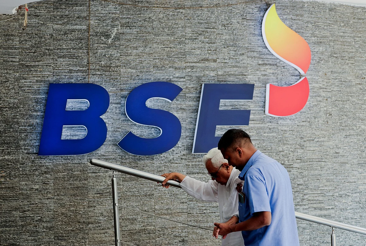Yabancılar 17 Milyar Dolar Çekerken Hindistan Finans Sektöründe Reform Yapmak için Yarışıyor