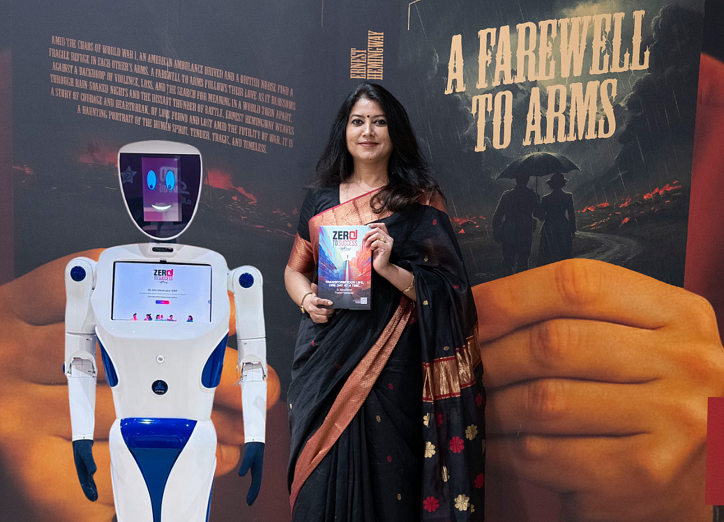 Aı Robot, Sharjah Uluslararası Kitap Fuarı'nda "369 Günde Başarıya Sıfır" ı Tanıttı