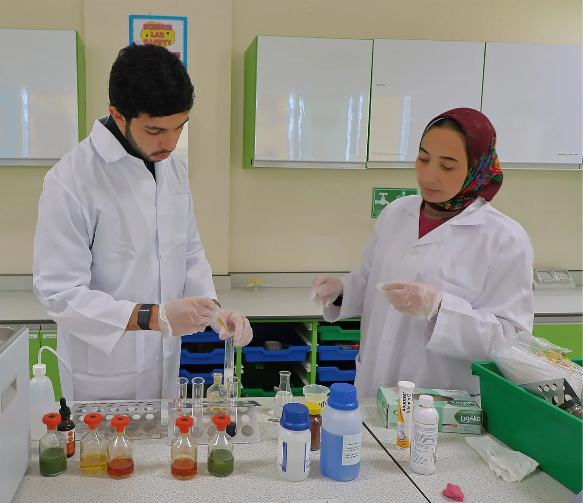 Ajyal Al Falah Öğrencileri Diyabetle Mücadelede ve Sürdürülebilir Sağlık İnovasyonunu Yönlendirmede Öncülük Ediyor