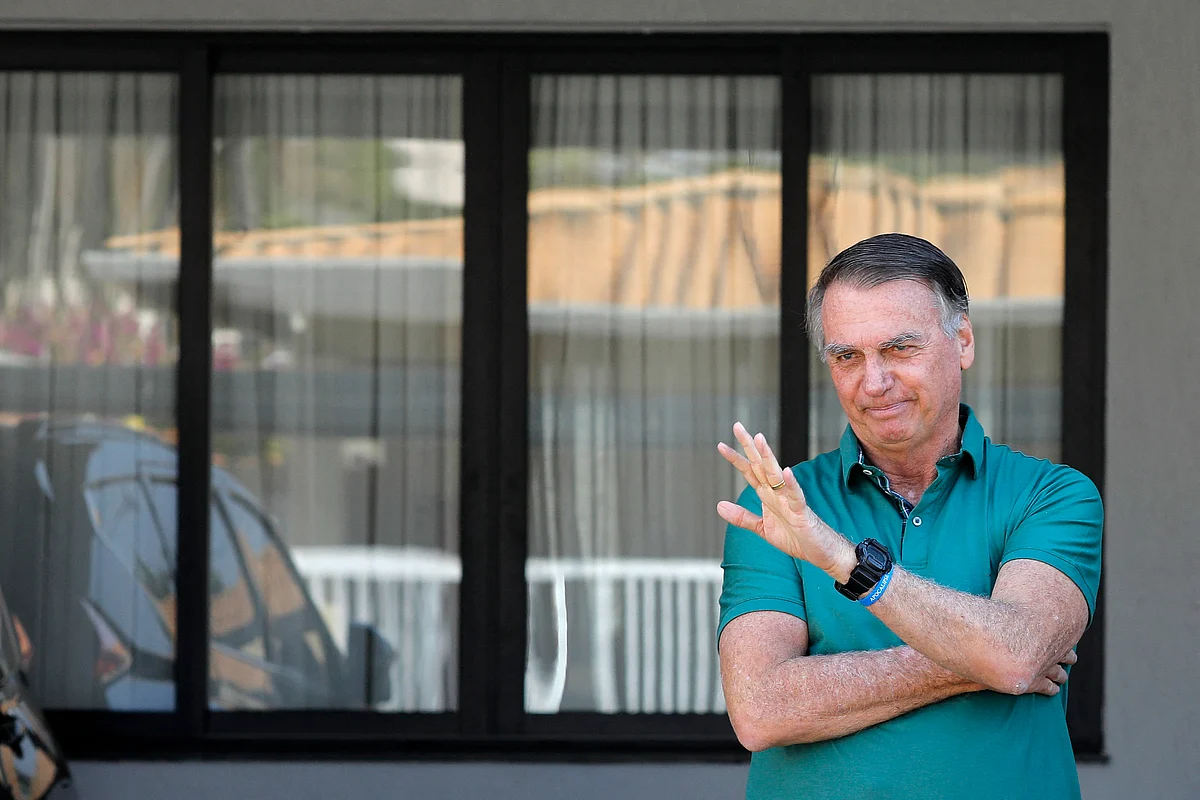 Avukat, Brezilya'nın Eski Cumhurbaşkanı Jair Bolsonaro'nun Şimdi Hapse Atıldığını Doğruladı