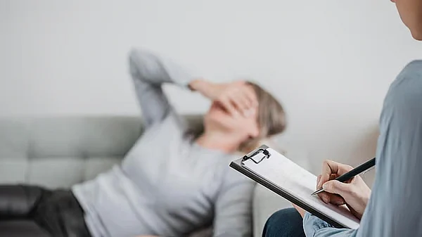 BAE: 30'larınızda Menopoz Hissediyor musunuz? Doktorlar Erken Belirtilerde Artış Görüyor